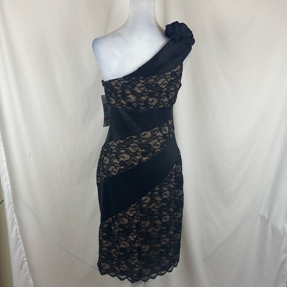 Onyx Nite Black Lace Rosette One Shoulder Party Event Dress NWT Size 14 - Picture 4 of 15